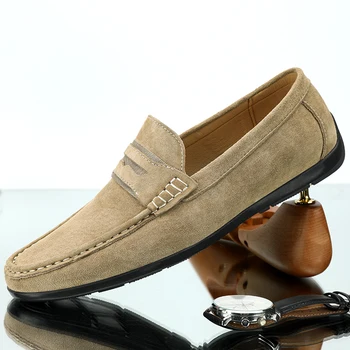  Мъжки ежедневни обувки 2022 г., модни мъжки лоферы от британския дизайнер, Висококачествени мъжки обувки от велур, Луксозна Мека Удобни обувки за шофиране