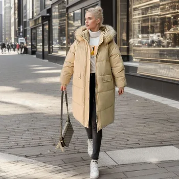  ново зимно дамско дълго палто с голям кожа яка върху дебела памучна подплата 2023 година на издаване