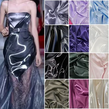  Светоотражающая плат с кристали, Sense технология, облекло, струящееся рокля, тренч от течен метал, панталони, дизайнерски плат